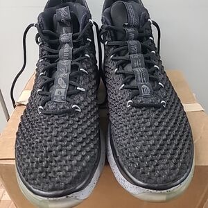 Nike alphadunks size 14